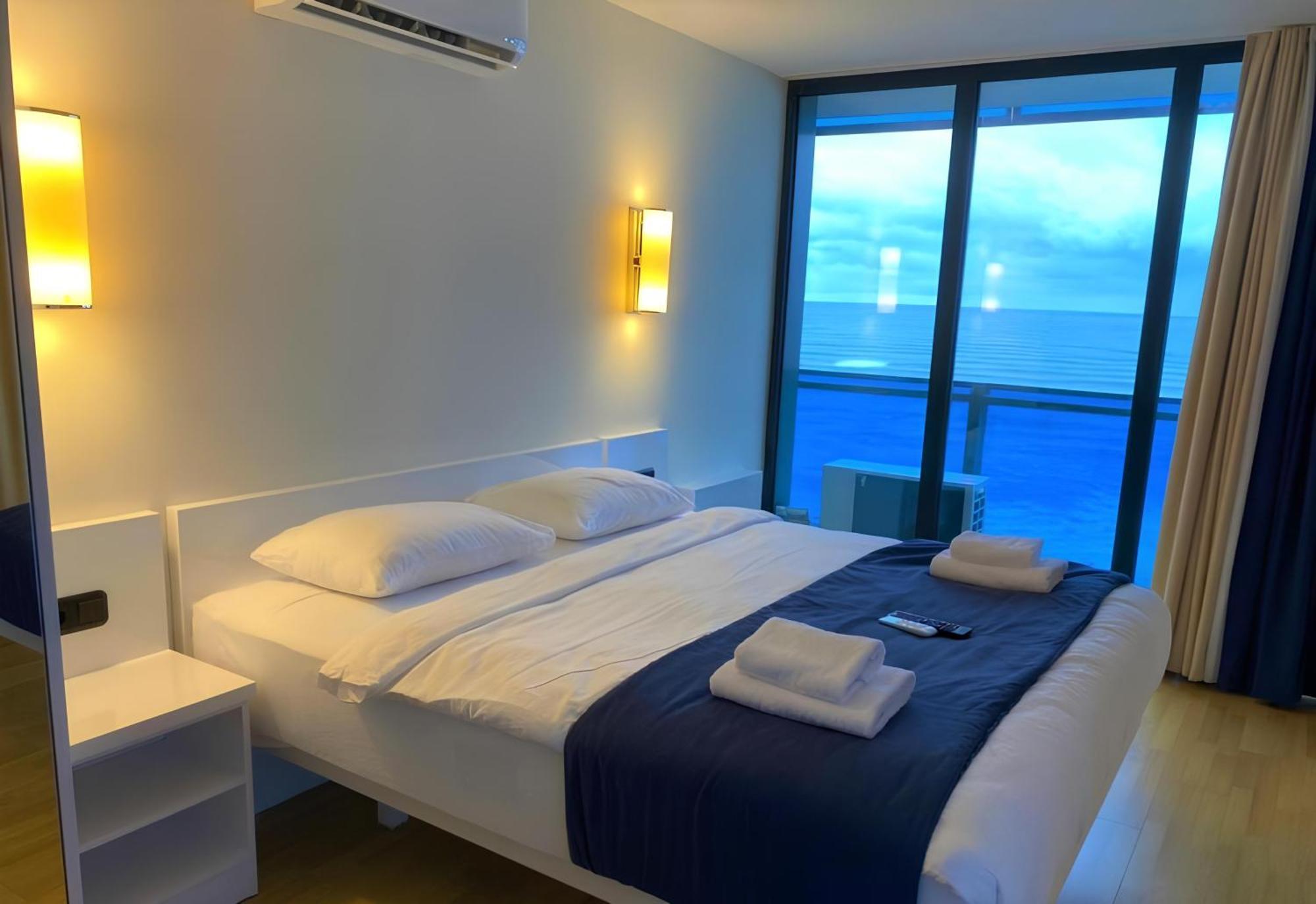 Panorama Seaview Batumi Lux Orbi City 外观 照片